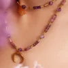 długi naszyjnik intuicji - ametyst, chalcedon i złoty hematyt