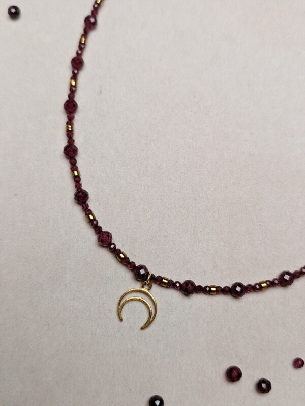 PXL_20251127_205236118.PORTRAIT.ORIGINAL Granat