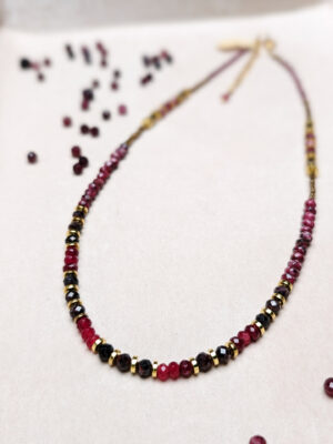 PXL_20251127_211032101.PORTRAIT Granat Hematyt Jaspis Cesarski Rubin Chalcedon