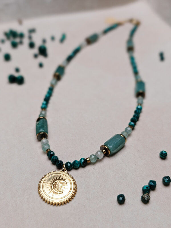 PXL_20251127_213115615.PORTRAIT Malachit Szmaragd Awenturyn Hematyt