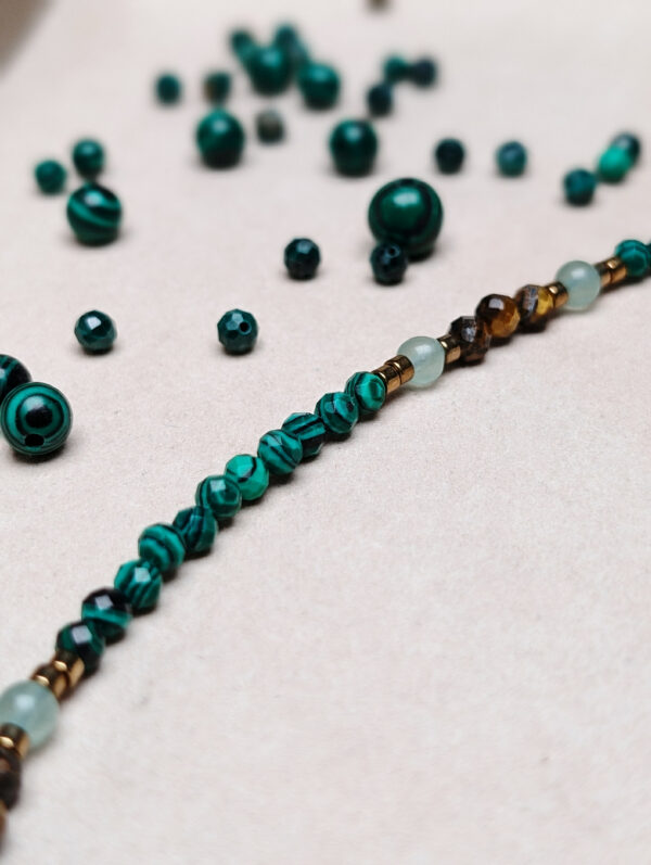 PXL_20251127_213644121.PORTRAIT Malachit Awenturyn Tygrysie Oko Hematyt