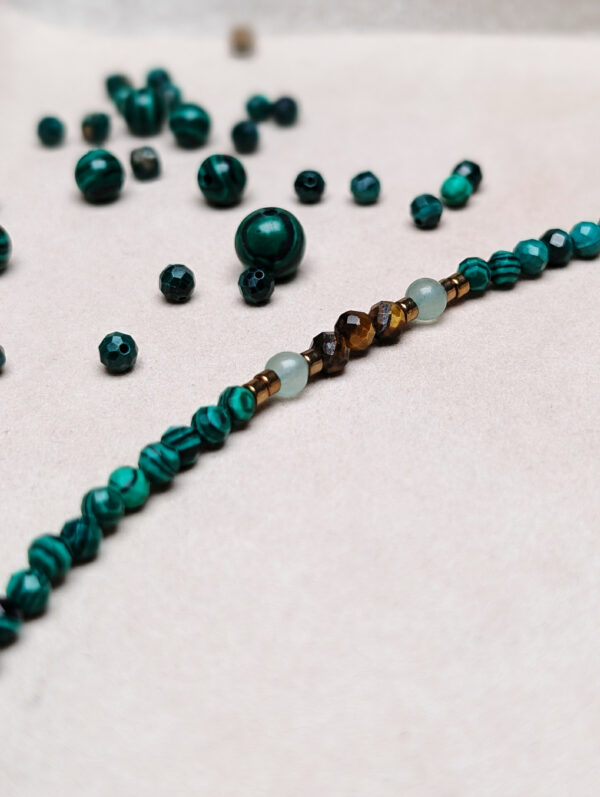 PXL_20251127_213648528.PORTRAIT Malachit Awenturyn Tygrysie Oko Hematyt