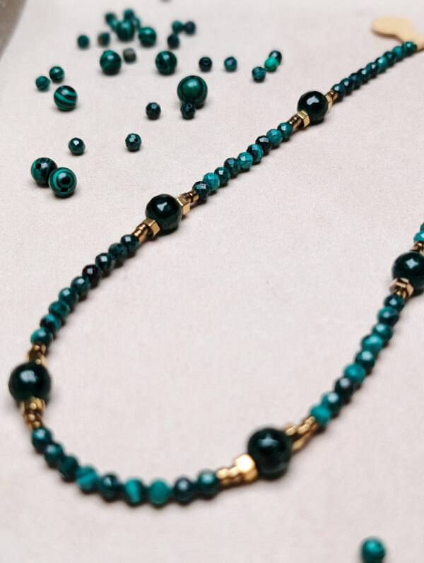 PXL_20251127_213840755.PORTRAIT Jadeit Malachit Hematyt