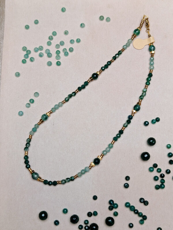 PXL_20251127_214909982.PORTRAIT.ORIGINAL Awenturyn Jadeit Agat mszysty Hematyt