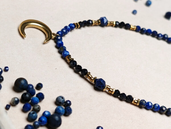 PXL_20251127_221104213.PORTRAIT Lapis Lazuli Noc Kairu Hematyt