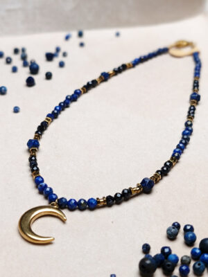 PXL_20251127_221120396.PORTRAIT(1) Lapis Lazuli Noc Kairu Hematyt