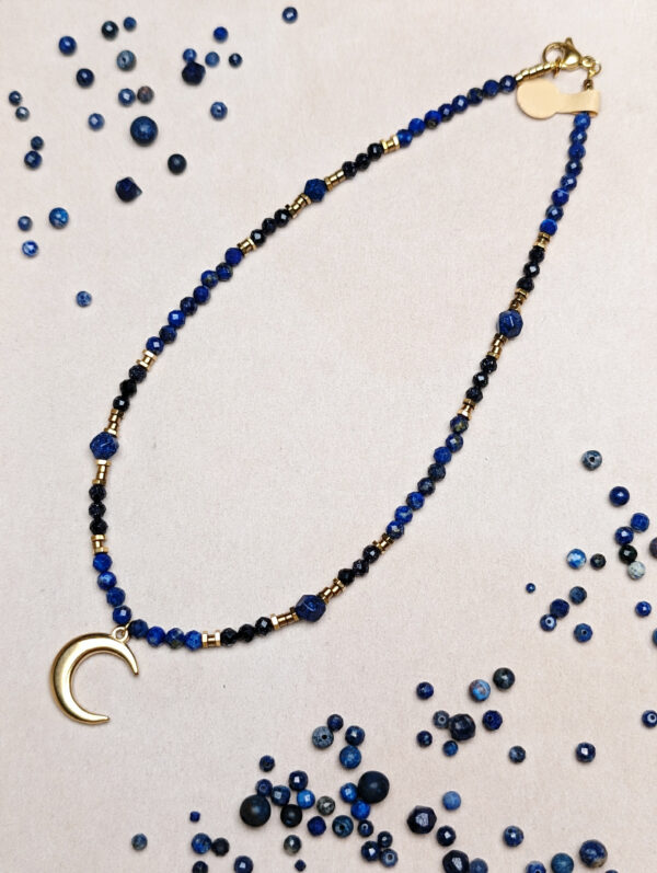 PXL_20251127_221136514.PORTRAIT.ORIGINAL Lapis Lazuli Noc Kairu Hematyt