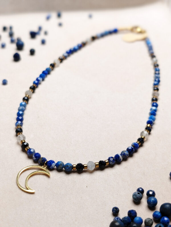 PXL_20251127_222058842.PORTRAIT Lapis Lazuli Noc Kairu Labradoryt