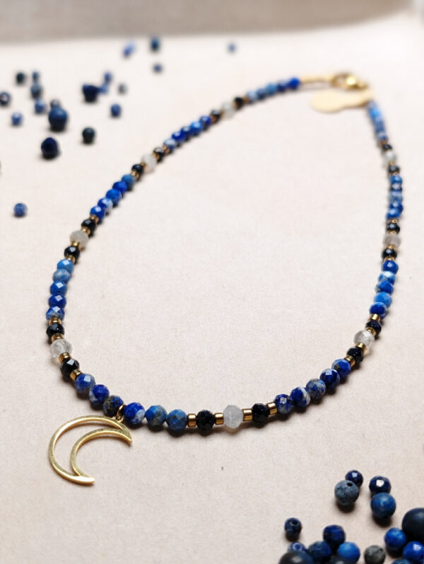 PXL_20251127_222100580.PORTRAIT Lapis Lazuli Noc Kairu Labradoryt