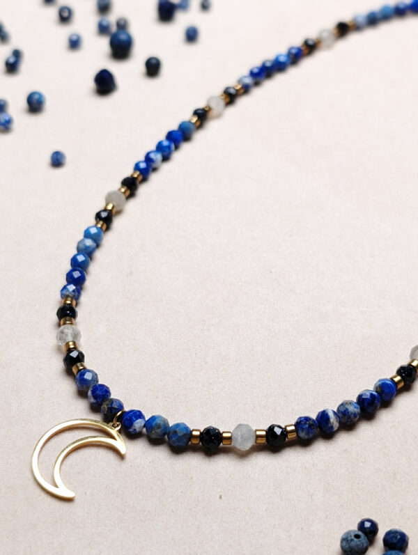 PXL_20251127_222111633.PORTRAIT Lapis Lazuli Noc Kairu Labradoryt