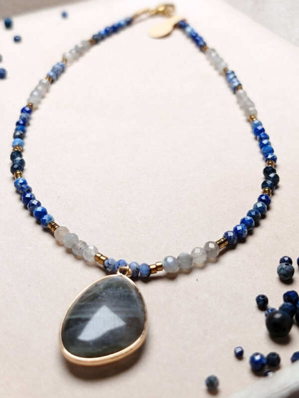 PXL_20251127_222801827.PORTRAIT Lapis Lazuli Szafir Labrador