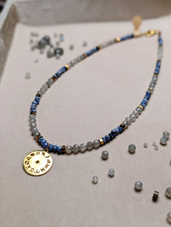 PXL_20251127_223703637.PORTRAIT Labradoryt Jaspis Hematyt