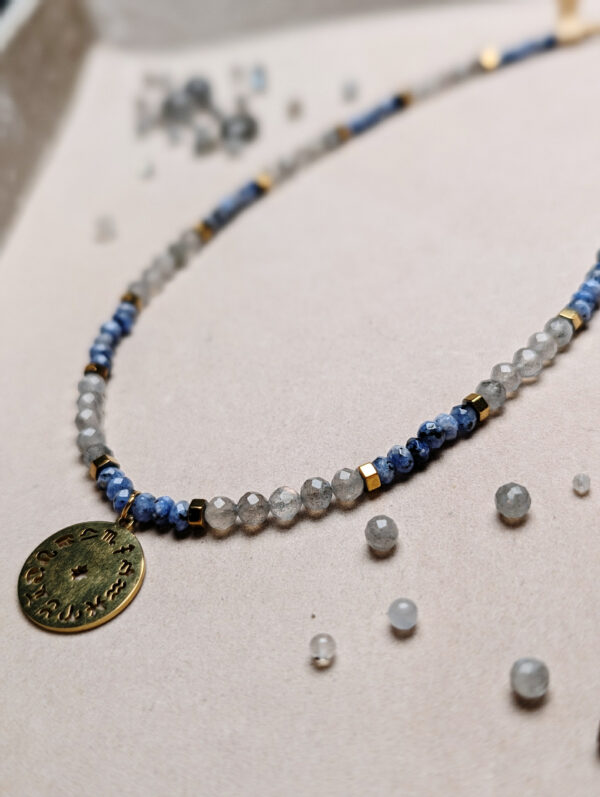 PXL_20251127_223707769.PORTRAIT Labradoryt Jaspis Hematyt