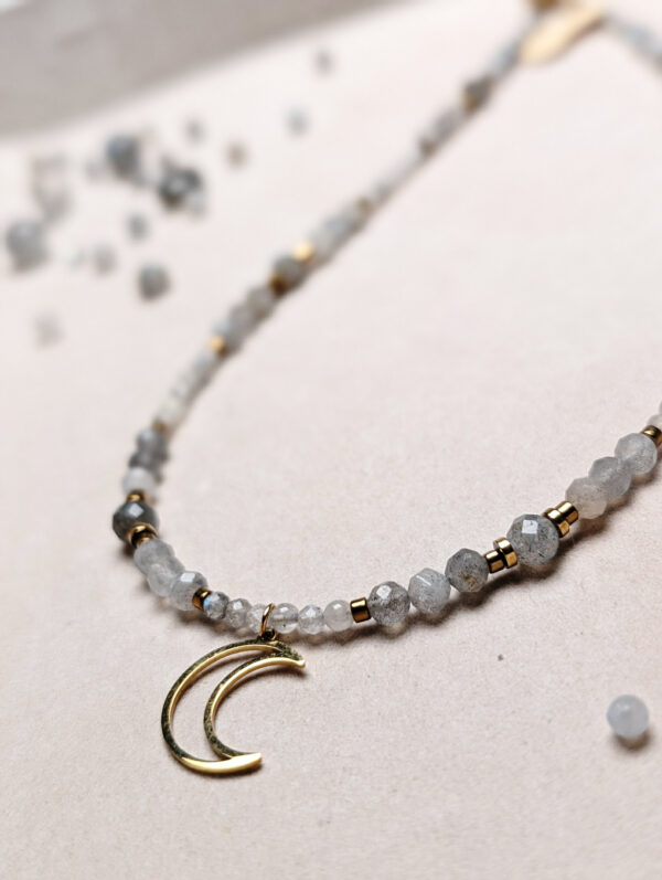 PXL_20251127_225207961.PORTRAIT Labradoryt Hematyt