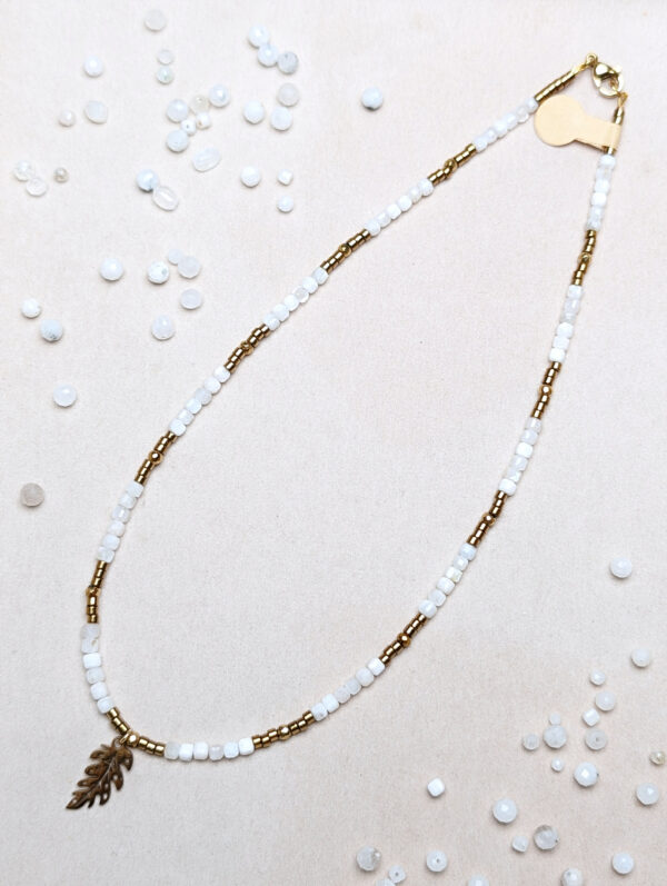 PXL_20251201_122552885.PORTRAIT.ORIGINAL Kamień Księżycowy Hematyt