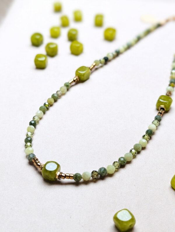 PXL_20251201_145455747.PORTRAIT Kryształ Górski Cyrkonia Jadeit Peridot Hematyt