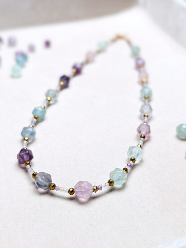 PXL_20251201_154412050.PORTRAIT Hematyt Fluoryt