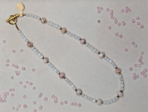 PXL_20251201_205118015.PORTRAIT.ORIGINAL Kwarc Turmalin Spinel