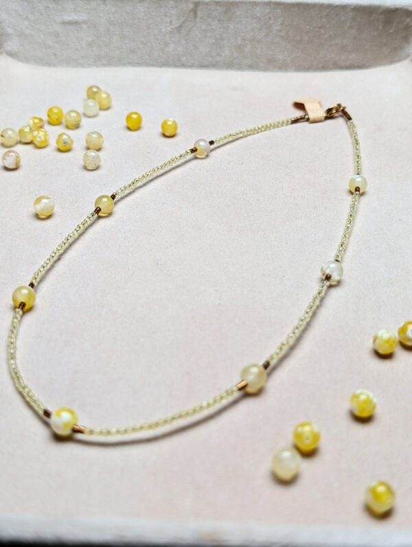 PXL_20251201_210804176.PORTRAIT.ORIGINAL Agat Żółty Cyrkonia Żółta