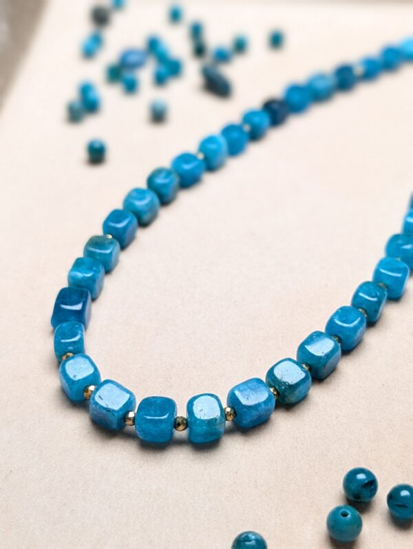 PXL_20251201_214234739.PORTRAIT Apatyt Spinel