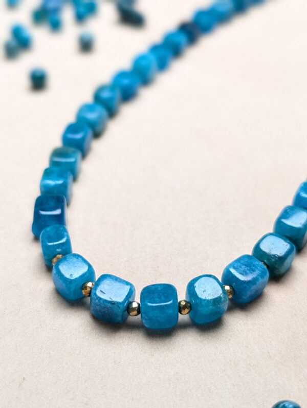 PXL_20251201_214300009.PORTRAIT Apatyt Spinel