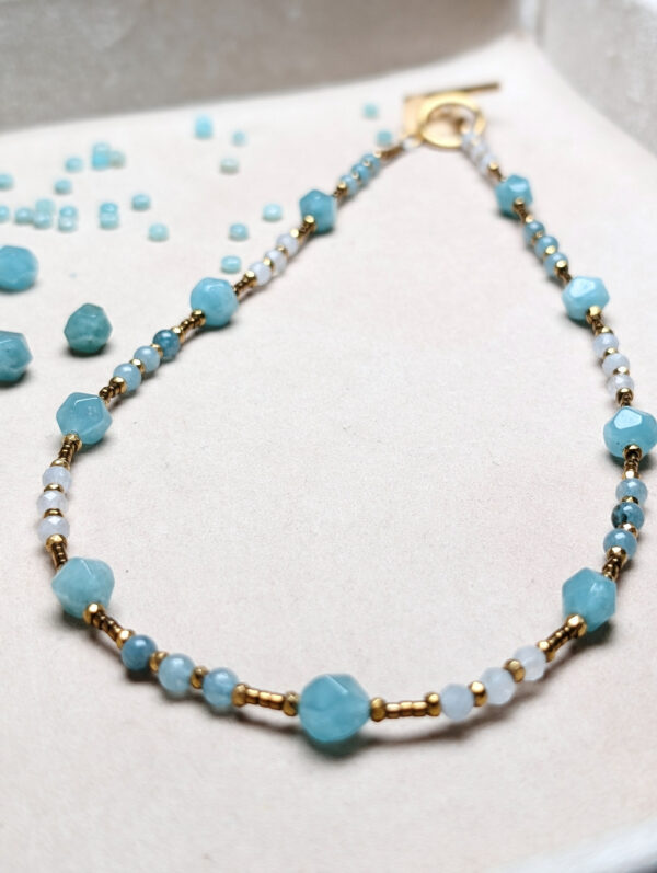 PXL_20251201_215729938.PORTRAIT Akwamaryn Hematyt Larimar