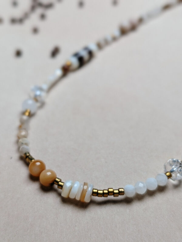 PXL_20251202_083359396.PORTRAIT Masa Perłowa Agat Jadeit Kryształ Kamień Księżycowy