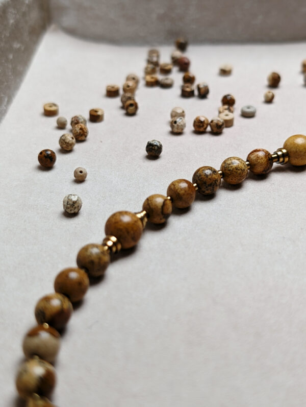 PXL_20251202_094830359.PORTRAIT Jaspis Hematyt