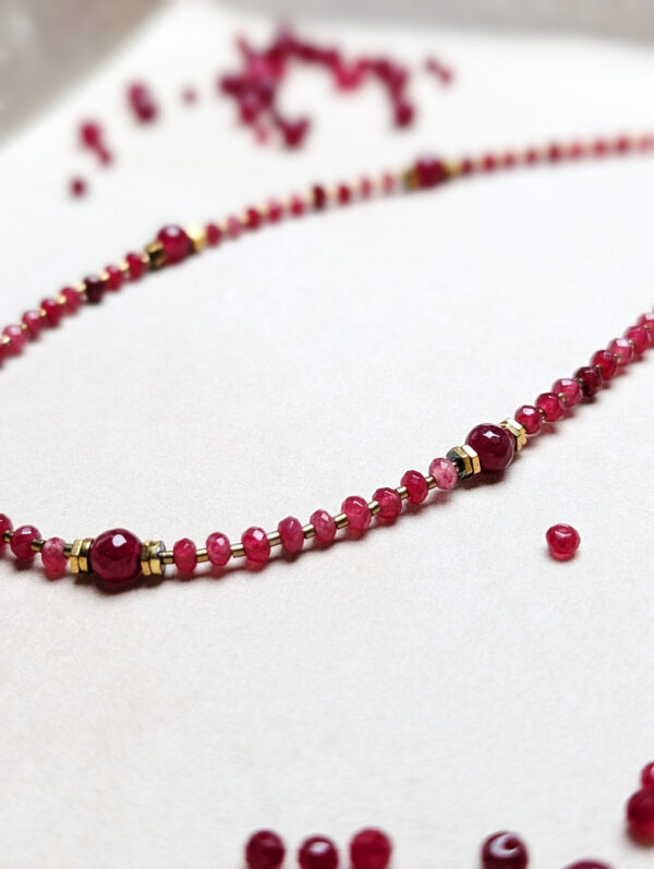 PXL_20251202_100304064.PORTRAIT Chalcedon Hematyt