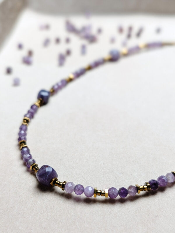 PXL_20251202_164355868.PORTRAIT Ametyst Hematyt